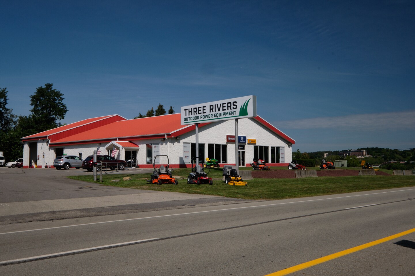 4592 State Route 51, Rostraver Township, PA à vendre Photo du bâtiment- Image 1 de 5