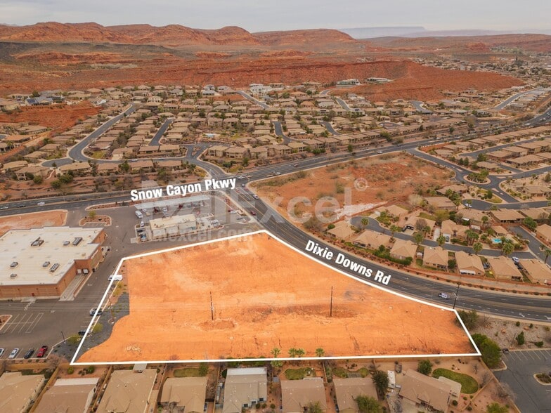 Snow Canyon Pky, St George, UT à vendre - Photo du bâtiment - Image 2 de 5
