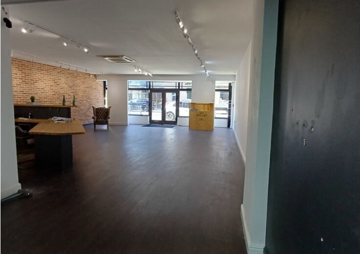 16-17 Hermitage Rd, Hitchin for lease Interior Photo- Image 1 of 2