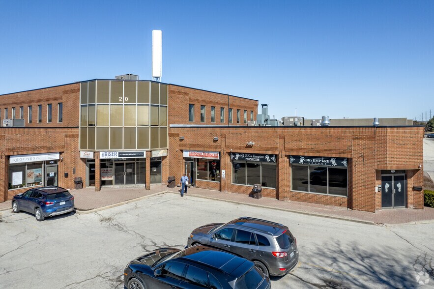 20 Rivermede Rd, Concord, ON à vendre - Photo principale - Image 1 de 1