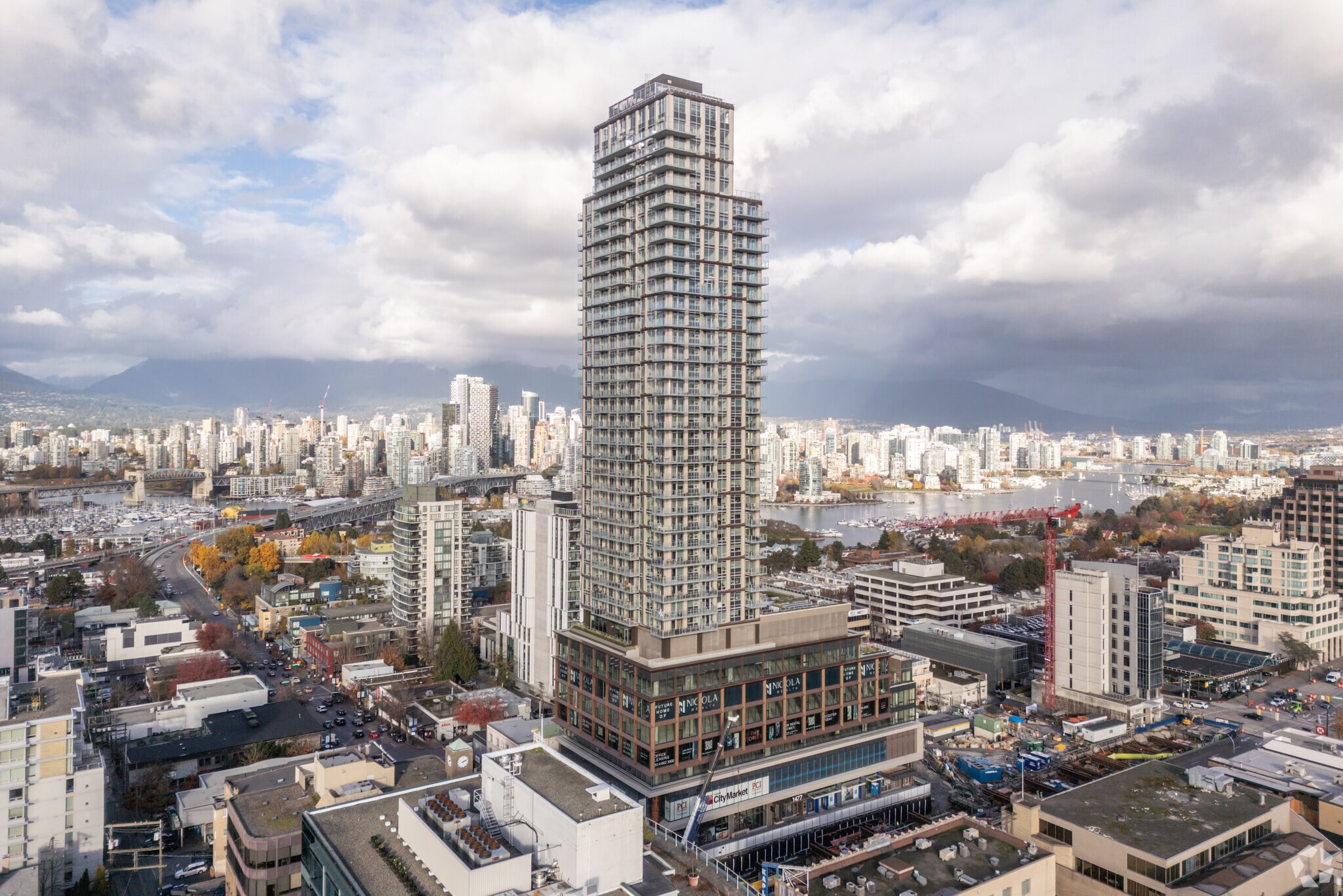 1477 Broadway W, Vancouver, BC for lease Primary Photo- Image 1 of 37