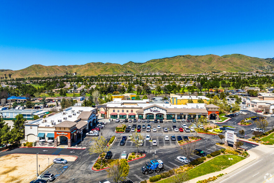 33490 Oak Glen Rd, Yucaipa, CA à louer - Photo principale - Image 1 de 7