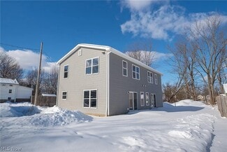 Plus de détails pour 161 High St, Elyria, OH - Multi-résidentiel à vendre