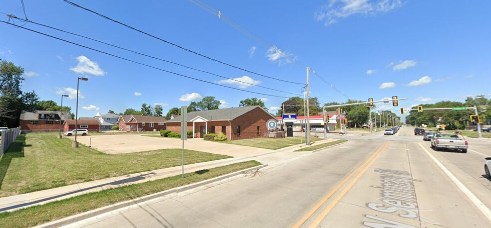 1174 N Seminary St, Galesburg, IL à vendre - Photo du bâtiment - Image 1 de 1