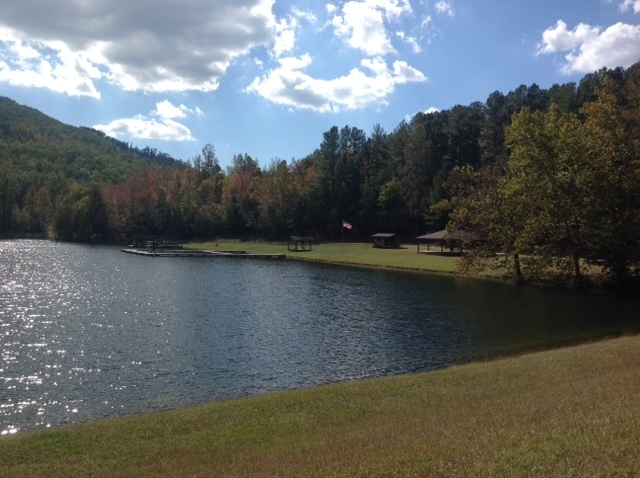 164 Girls Scout Camp Rd, Bostic, NC à vendre - Photo principale - Image 1 de 1