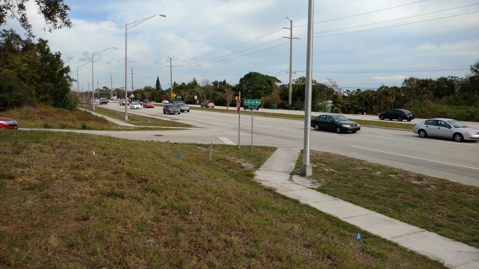 1563 Dixie Way, Melbourne, FL à vendre - Autre - Image 2 de 2