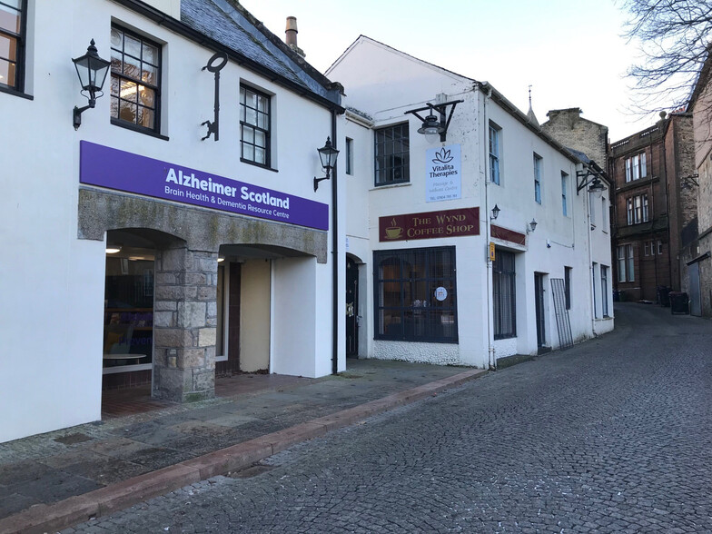 14 College Wynd, Kilmarnock for lease - Building Photo - Image 1 of 2