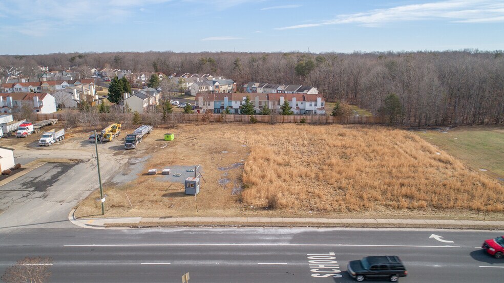 11011 Leavells Rd, Fredericksburg, VA à vendre - Photo du bâtiment - Image 1 de 10