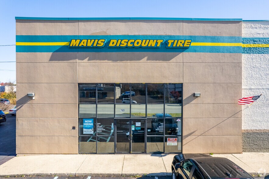 763 Bethlehem Pike, Montgomeryville, PA à vendre - Photo du bâtiment - Image 3 de 8