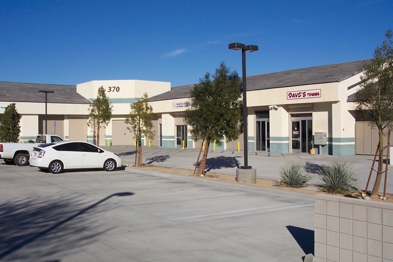 370 W San Rafael Rd, Palm Springs, CA for lease - Building Photo - Image 3 of 5