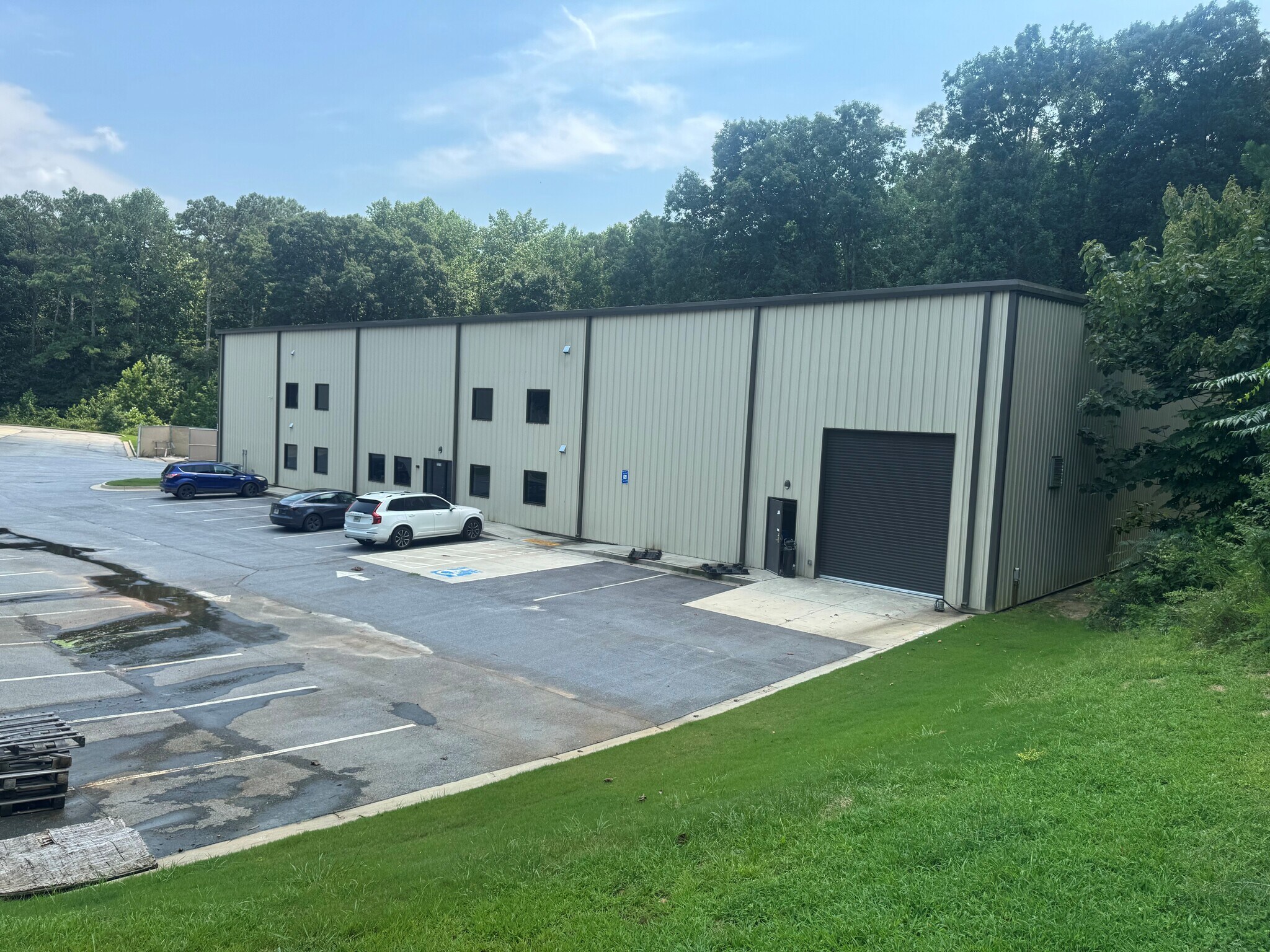 2375 Pro Tec Way, Loganville, GA à louer Photo principale- Image 1 de 3
