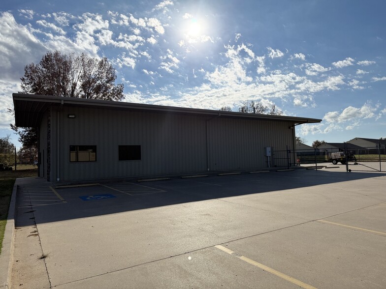 7108 Texas Rd, Fort Smith, AR for sale - Building Photo - Image 3 of 15