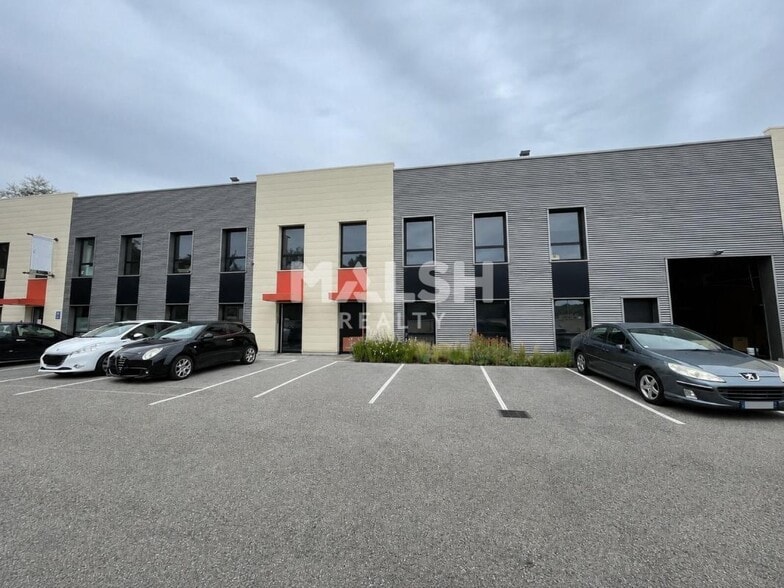 459 Rue De L'Industrie, Saint-André-de-Corcy for lease - Building Photo - Image 1 of 12