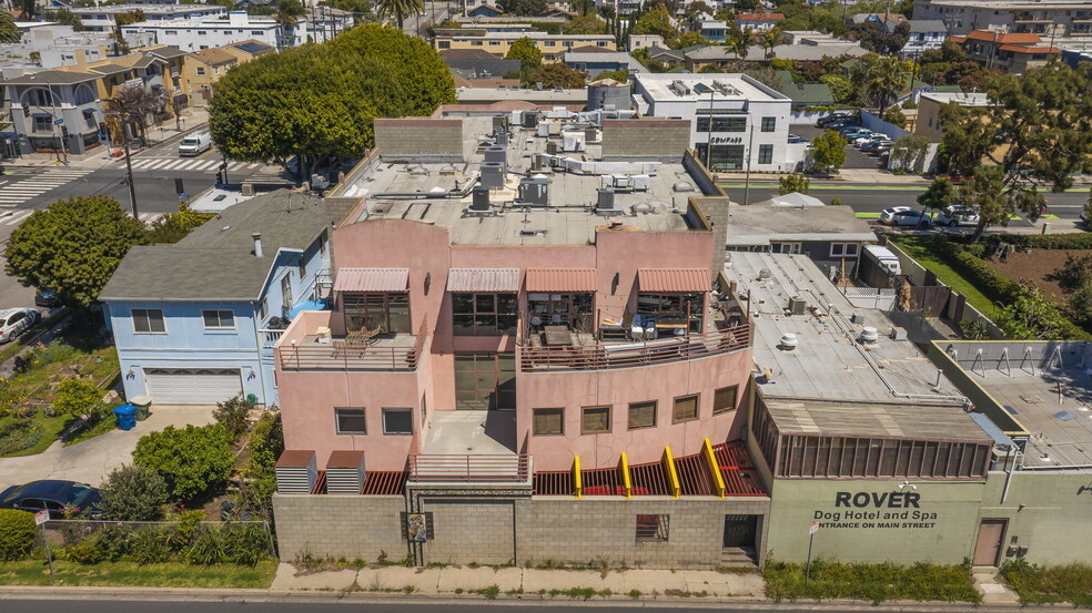 2110 Main St, Santa Monica, CA for lease - Building Photo - Image 3 of 11