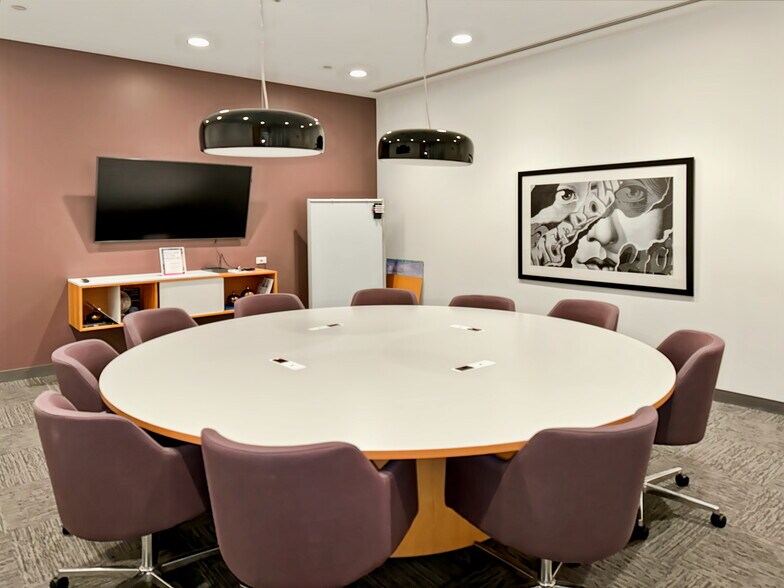 4343 N Scottsdale Rd, Scottsdale, AZ à louer - Photo intérieure - Image 3 de 19