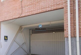 Plus de détails pour Multi-résidentiel à vendre