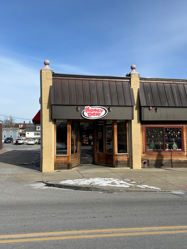 More details for 57 Center Ave, Middleboro, MA - Retail for Lease