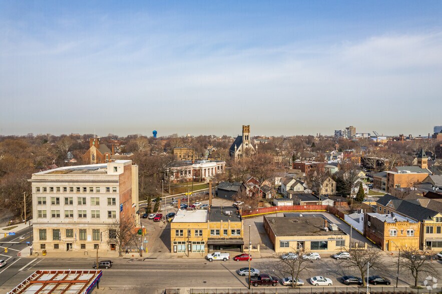 3404 Lorain Ave, Cleveland, OH à vendre - Photo du bâtiment - Image 2 de 18