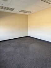 1615 Golden Aspen Dr, Ames, IA for lease Interior Photo- Image 2 of 5