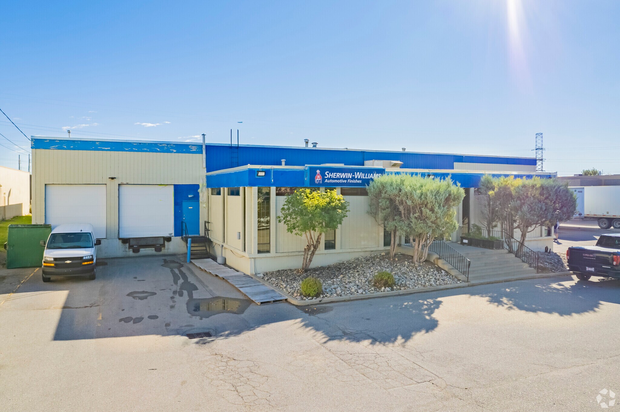 3230-3234 9 St SE, Calgary, AB for sale Building Photo- Image 1 of 1