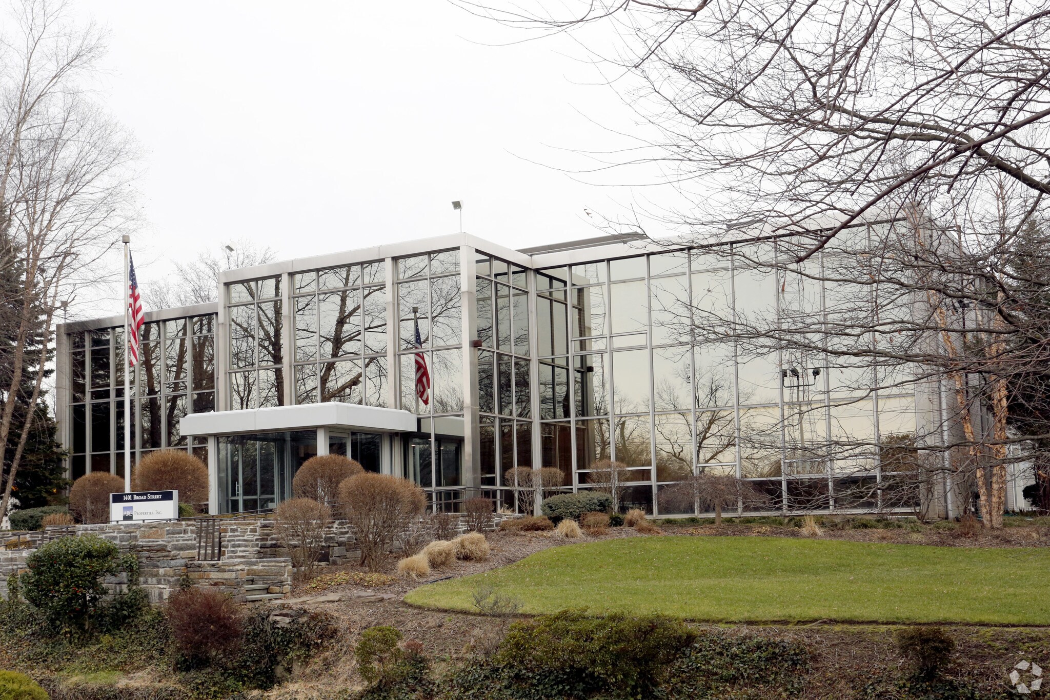 1401 Broad St, Clifton, NJ for lease Primary Photo- Image 1 of 5
