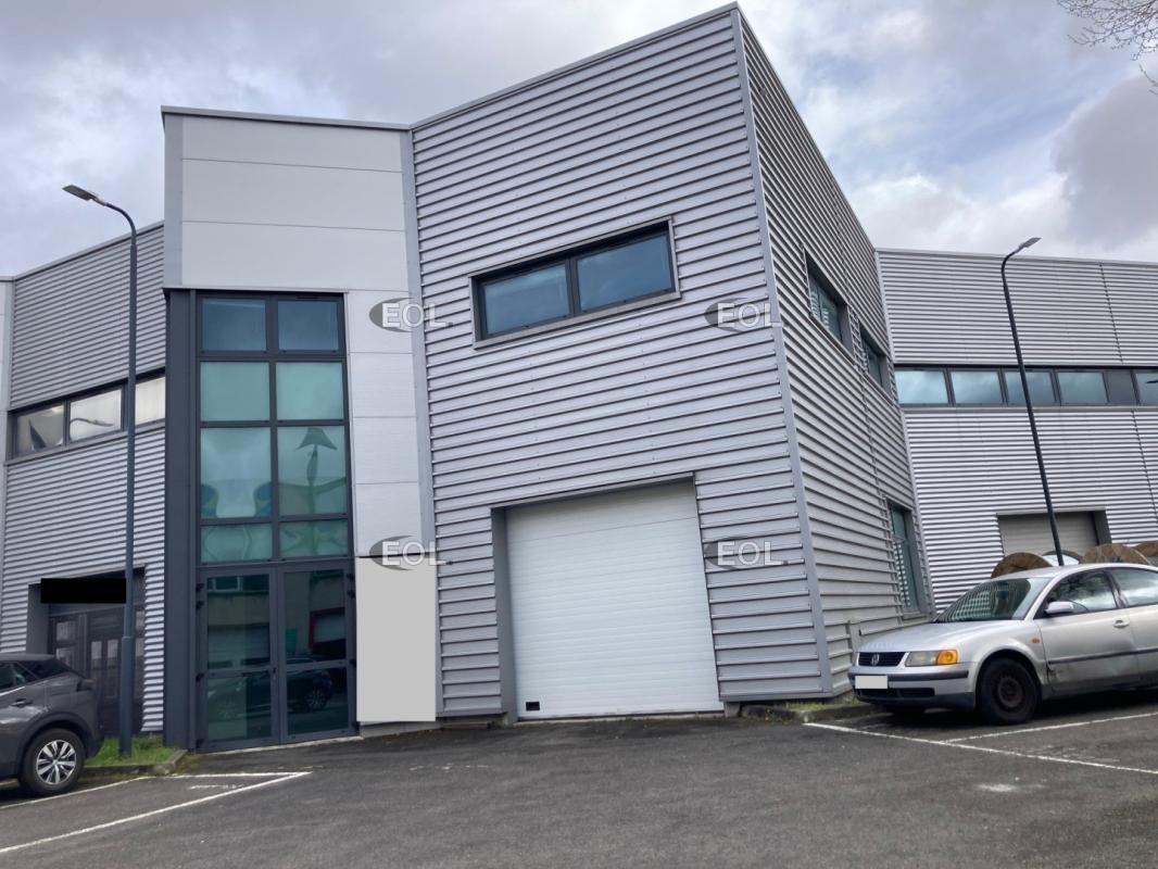 Flex in Ivry Sur Seine for lease Building Photo- Image 1 of 5