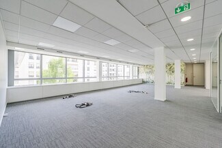 Plus de détails pour 50 Quai Charles Pasqua, Levallois-Perret - Bureau à louer