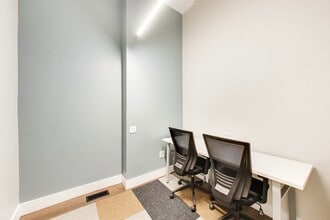 3271 W Armitage Ave, Chicago, IL for lease Interior Photo- Image 2 of 8