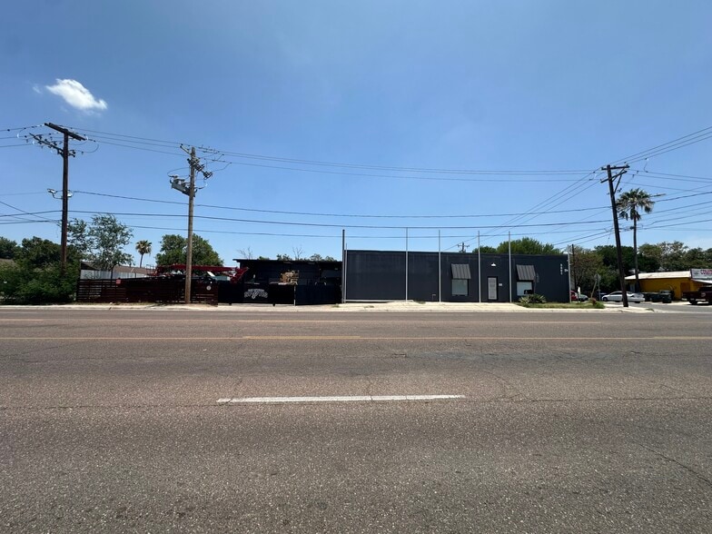 3901 McPherson Ave, Laredo, TX for sale - Building Photo - Image 2 of 39