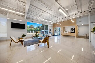 Plus de détails pour 4713-4725 SW 8th St, Miami, FL - Commerce de détail à louer