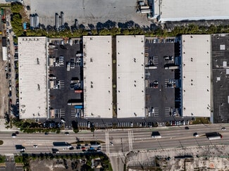 Plus de détails pour 8315-8345 NW 74th St, Medley, FL - Industriel à louer