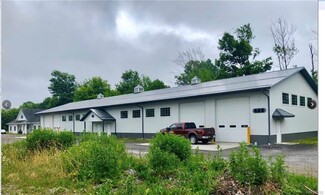 Plus de détails pour 75 Bank St, Orchard Park, NY - Industriel à vendre