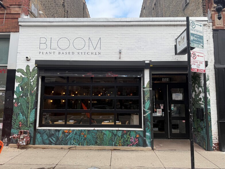 1559 N Milwaukee Ave, Chicago, IL à louer - Photo du bâtiment - Image 2 de 14