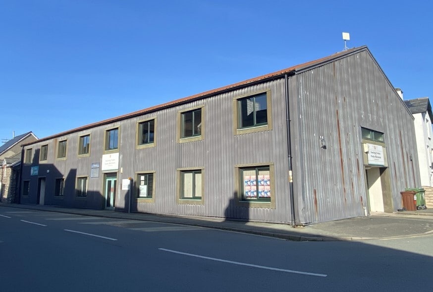 Plassey St, Bala for lease Building Photo- Image 1 of 1