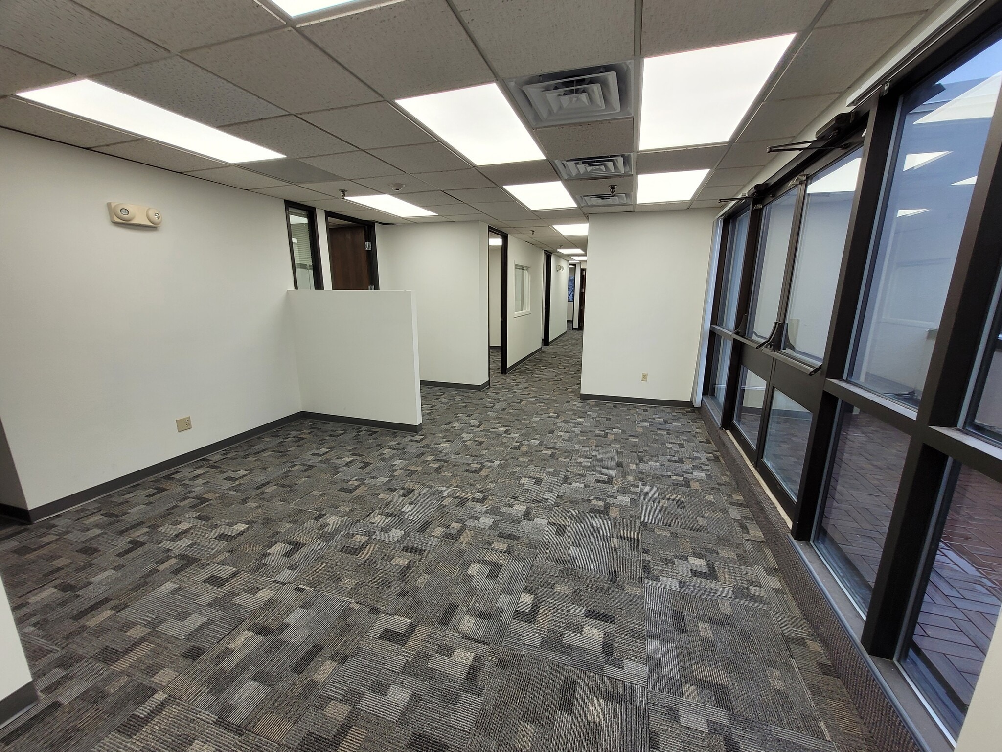 1320 Centre St, Newton, MA for lease Interior Photo- Image 1 of 8