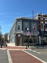 156 E Main Ave, Zeeland, MI à louer Photo du bâtiment- Image 2 de 13