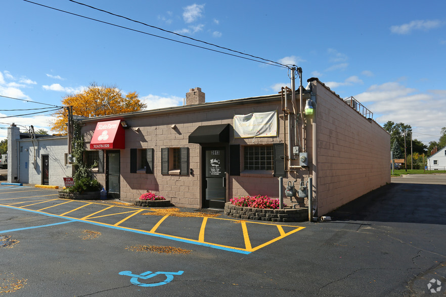 3913-3915 S Telegraph Rd, Dearborn Heights, MI for sale - Building Photo - Image 2 of 3