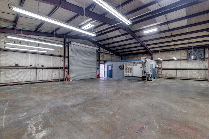 805 Elm St, Bastrop, LA for sale - Interior Photo - Image 3 of 28