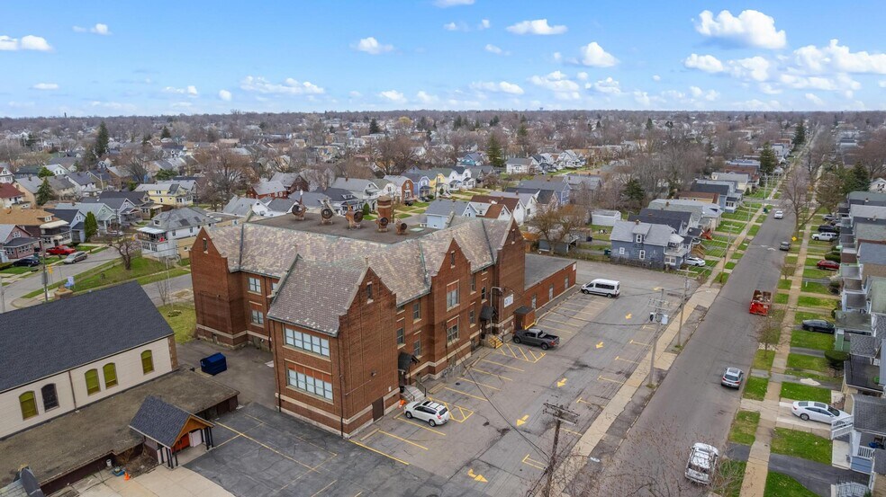 21 Davidson Ave, Buffalo, NY à vendre - Photo du bâtiment - Image 3 de 50