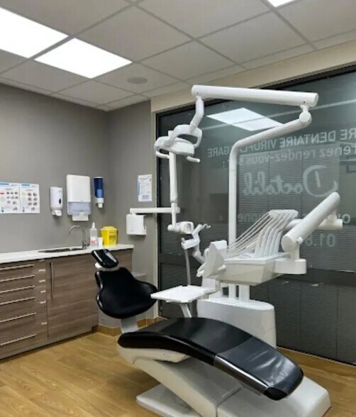 Bureau dans Viroflay à louer - Photo intérieure - Image 3 de 9