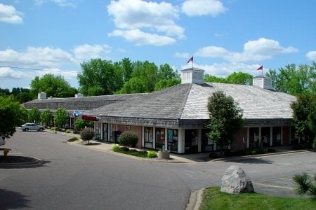 1115 Vicksburg Ln N, Plymouth, MN for lease Building Photo- Image 1 of 4
