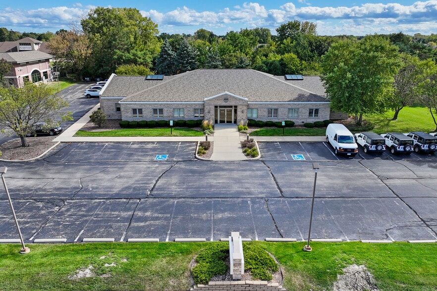 6535 Green Bay Rd, Kenosha, WI for sale - Building Photo - Image 3 of 13