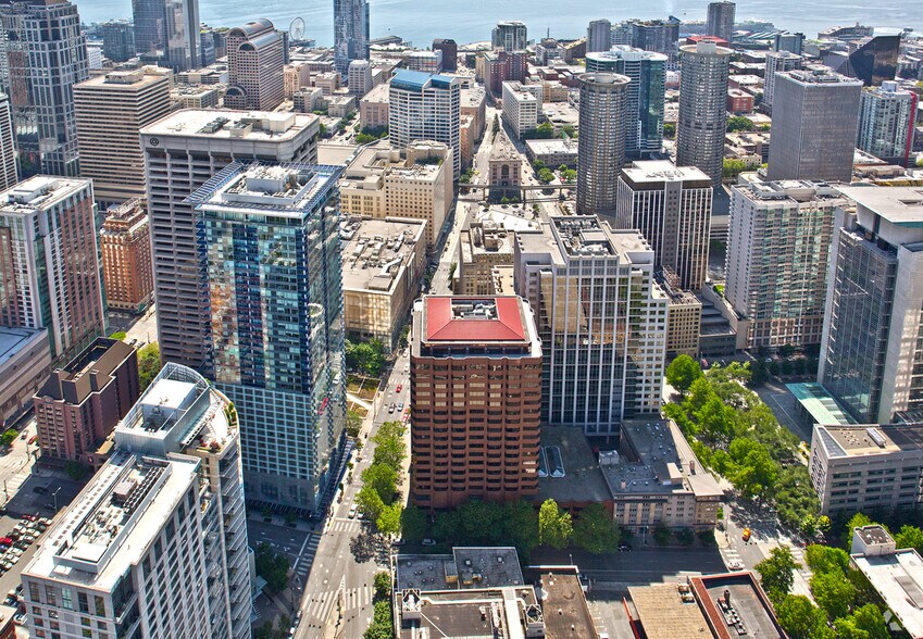 720 Olive Way, Seattle, WA à louer - Photo du bâtiment - Image 1 de 7