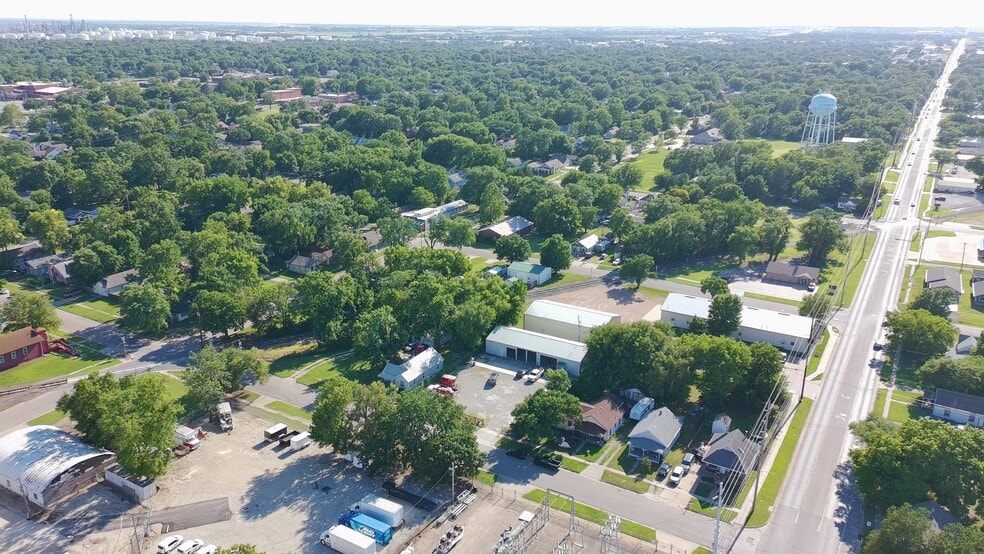 621 Star st, El Dorado, KS for sale - Building Photo - Image 3 of 20