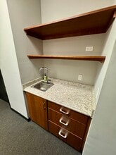 3551-3589 Westwind Blvd, Santa Rosa, CA à louer Photo du bâtiment- Image 2 de 4