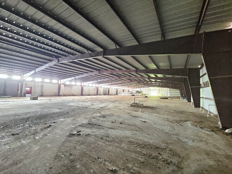 14077 N Highway 75, Willis, TX for sale - Building Photo - Image 2 of 29