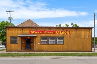 Plus de détails pour 626 16th Avenue, Council Bluffs, IA - Commerce de détail à vendre