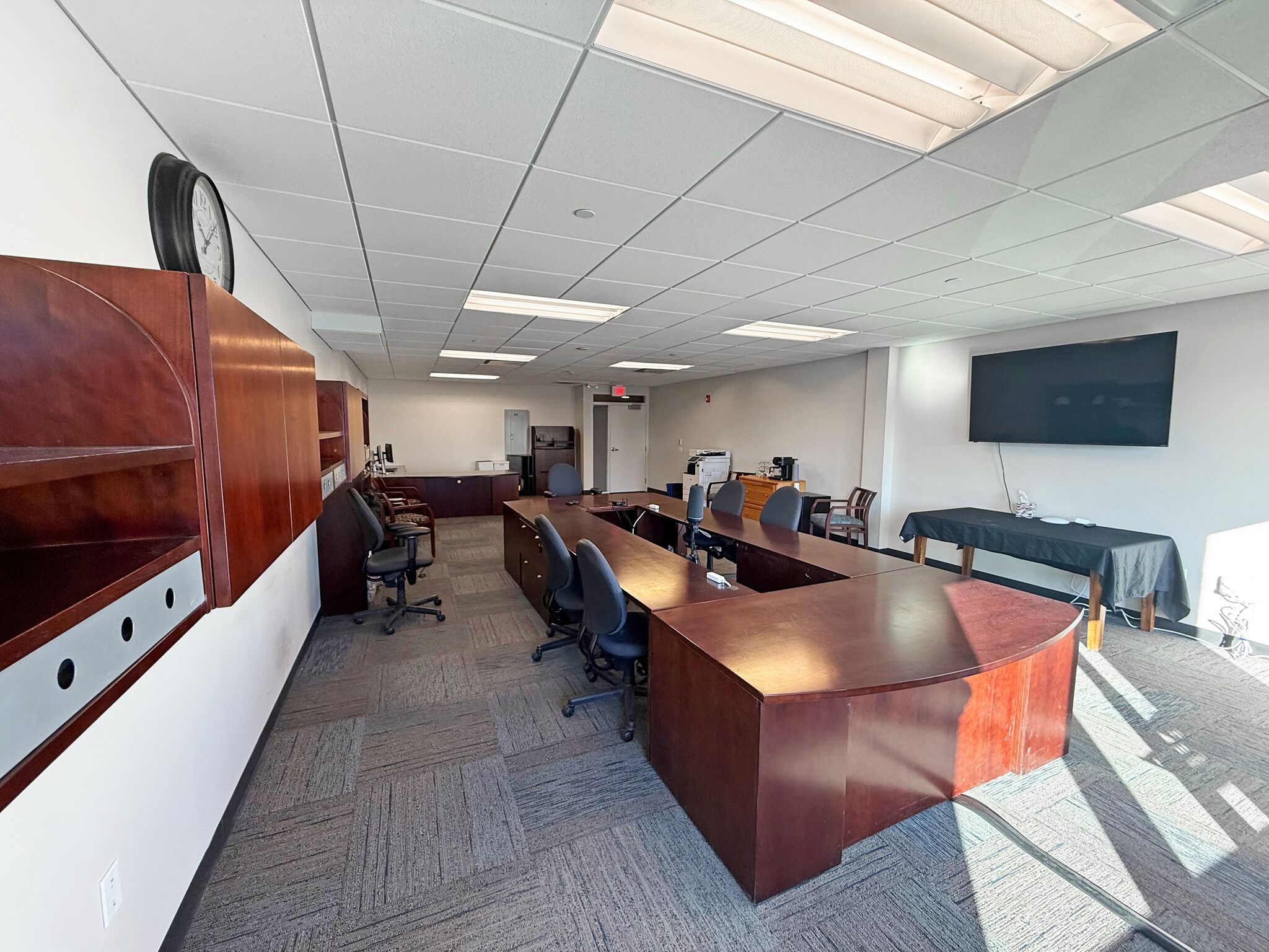 125 Main St, Williston, ND for lease Interior Photo- Image 1 of 3