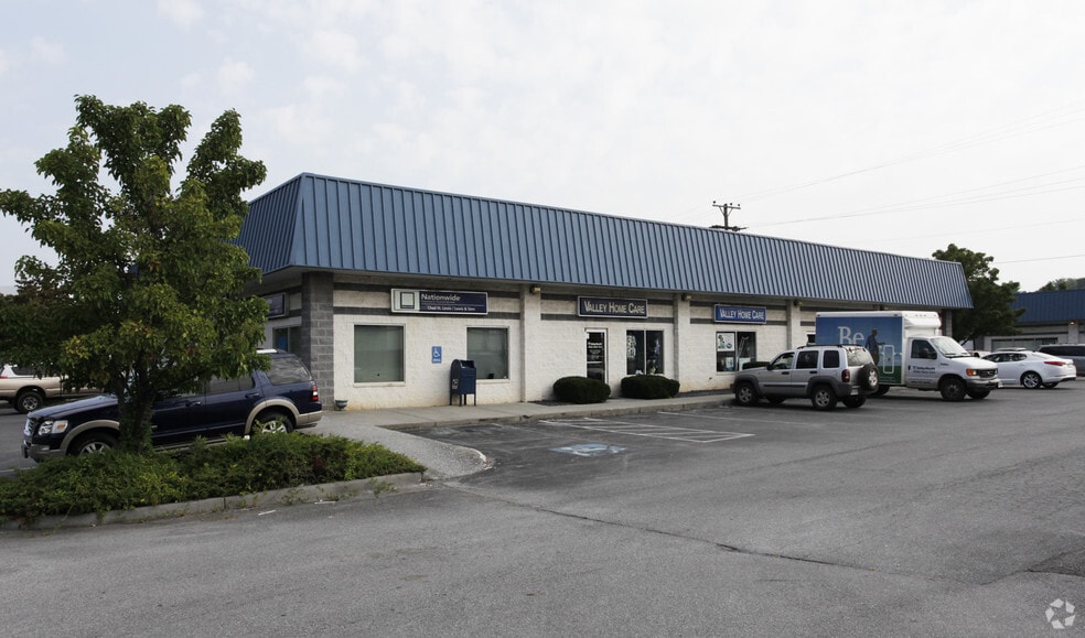 480 S Commerce St, Front Royal, VA à louer - Photo du bâtiment - Image 2 de 2