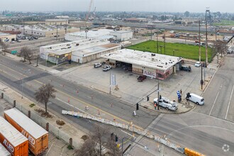 555 Broadway St, Fresno, CA - Aérien  Vue de la carte